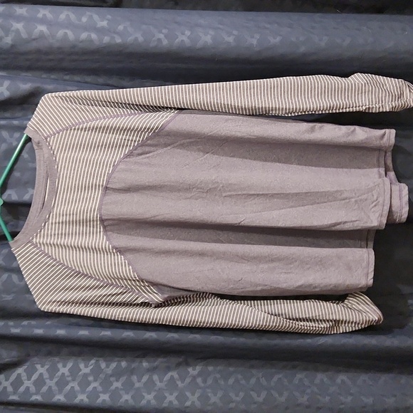 Avia XL Shirt - Picture 1 of 3